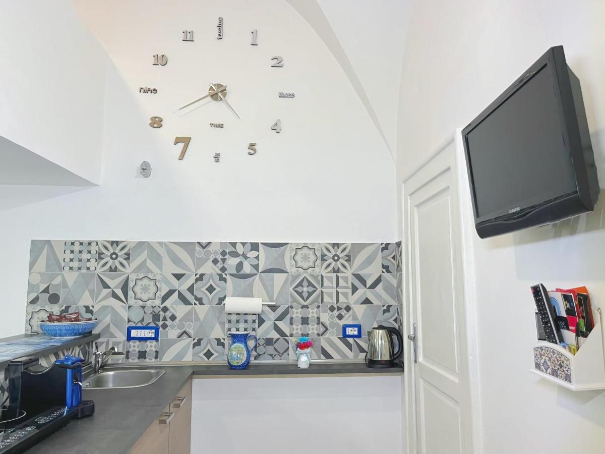 נאפולי Oikos Guest House מראה חיצוני תמונה