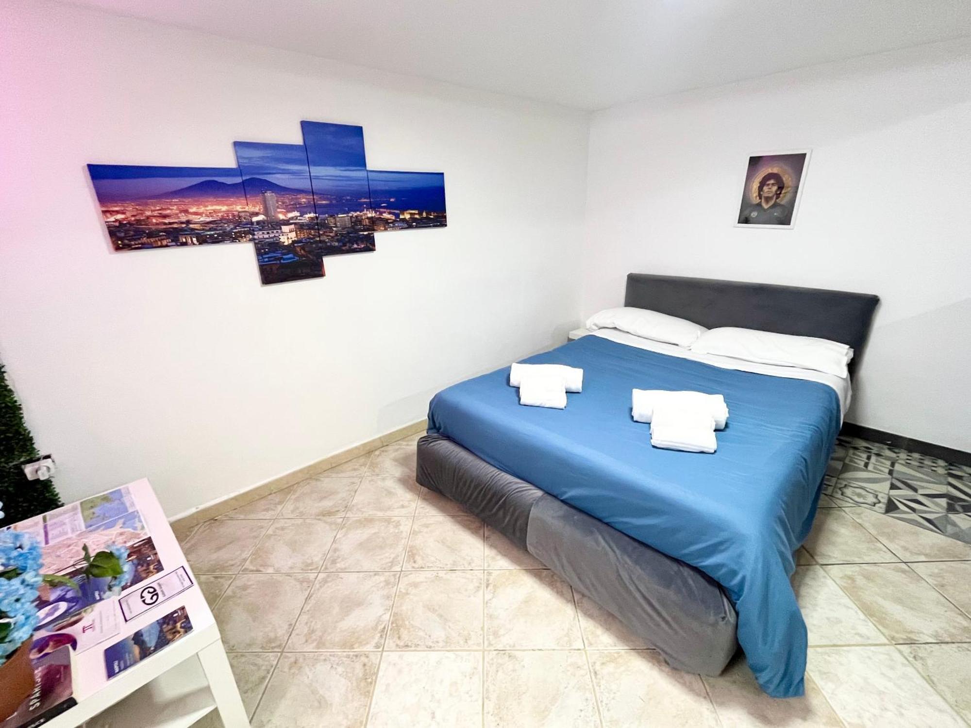 נאפולי Oikos Guest House מראה חיצוני תמונה